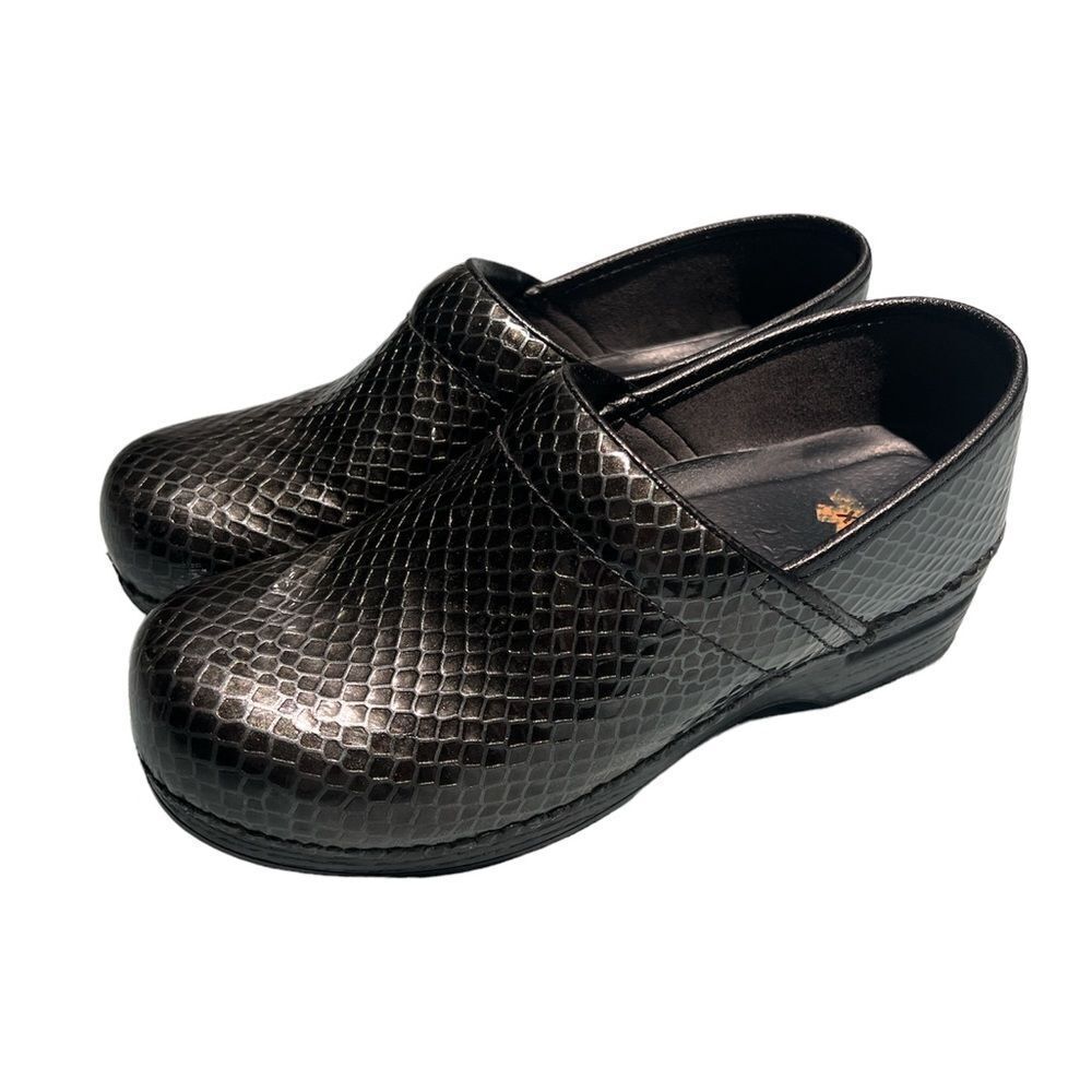 DANSKO Python Snakeskin‎ Pewter Leather Clogs Sz 39/8.5-9 B47